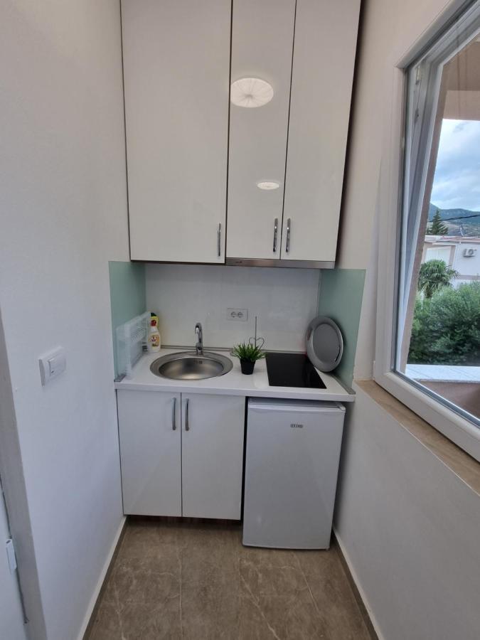 Ebra Lux Apartmani Dobra Voda Exterior foto