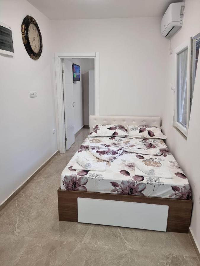Ebra Lux Apartmani Dobra Voda Exterior foto