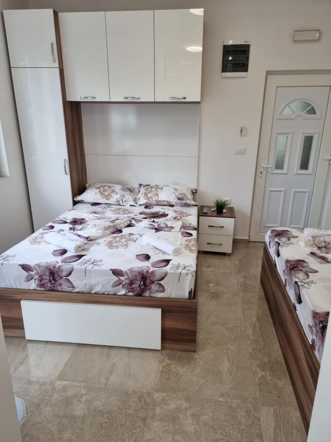 Ebra Lux Apartmani Dobra Voda Exterior foto
