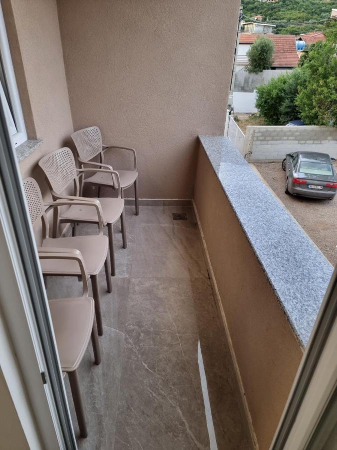 Ebra Lux Apartmani Dobra Voda Exterior foto