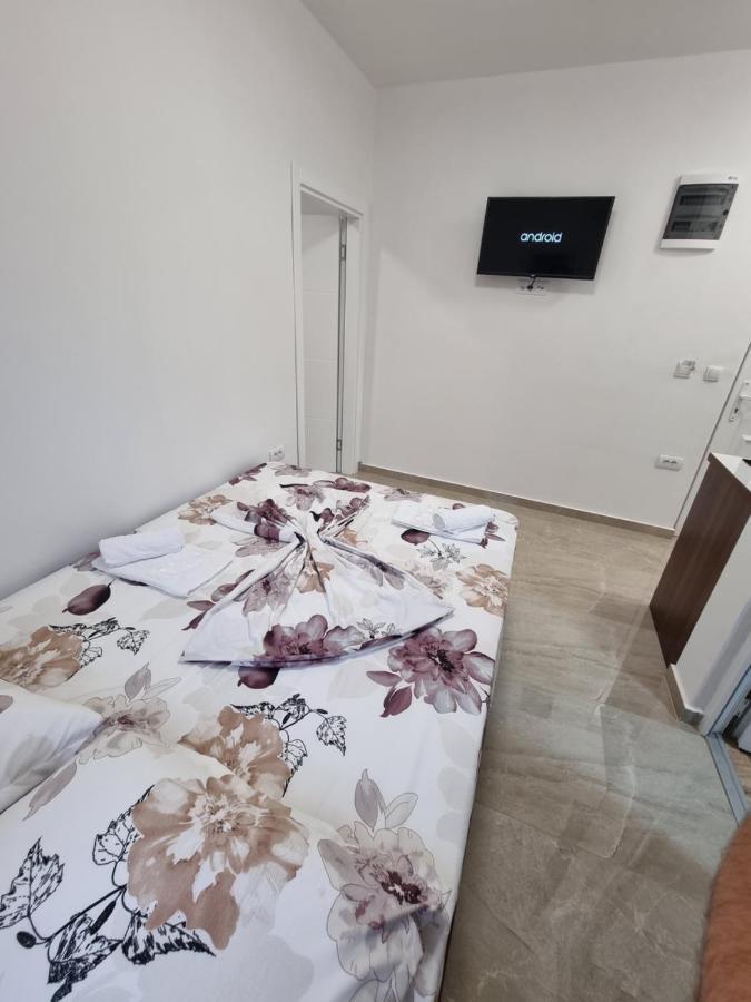 Ebra Lux Apartmani Dobra Voda Exterior foto