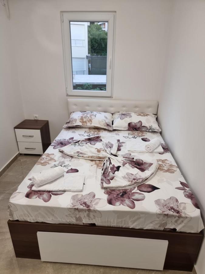 Ebra Lux Apartmani Dobra Voda Exterior foto