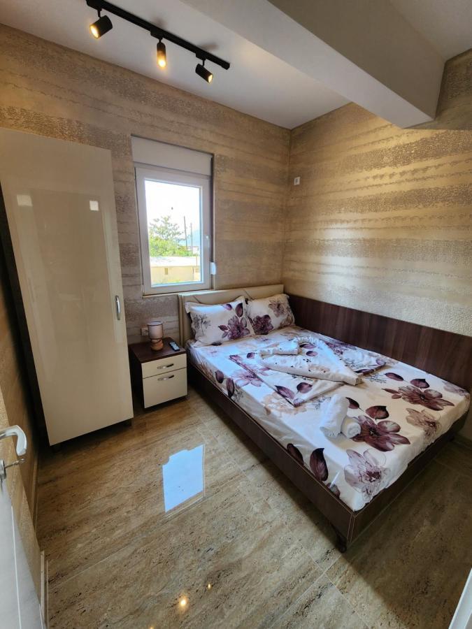 Ebra Lux Apartmani Dobra Voda Exterior foto
