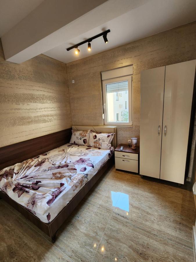Ebra Lux Apartmani Dobra Voda Exterior foto