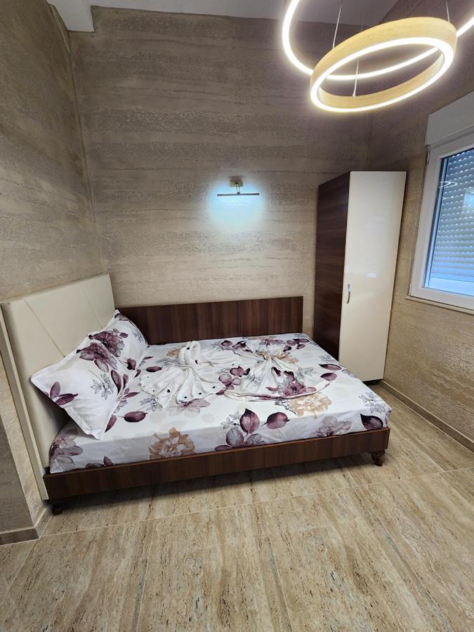 Ebra Lux Apartmani Dobra Voda Exterior foto