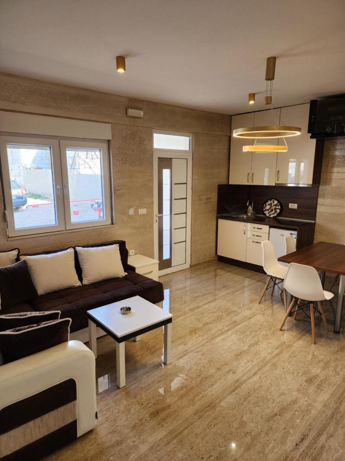 Ebra Lux Apartmani Dobra Voda Exterior foto